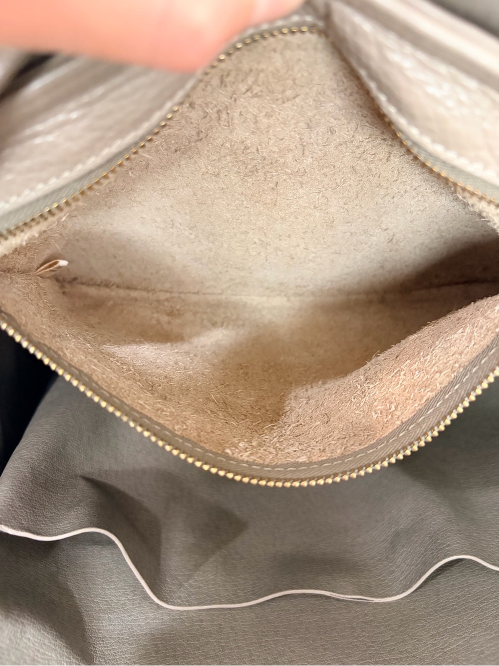 Cuyana Trapeze Pebbled Leather Satchel Flap Tote Taupe Top Handle Crossbody - Picture 11 of 16
